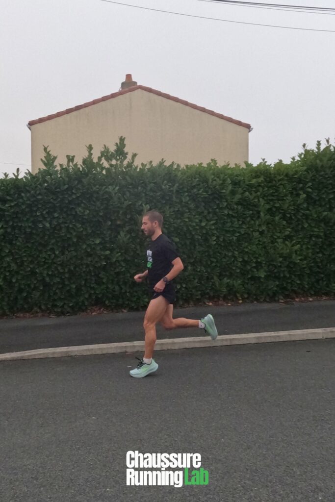 chaussures de course sur route  asics gel nimbus 28 