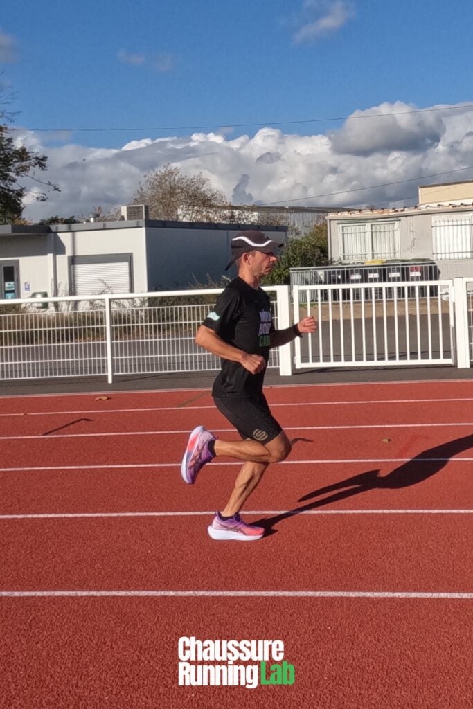 julien guyod teste les Asics Megablast Tokyo