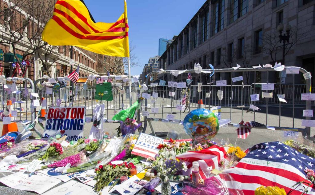 mémorial au marathon boston