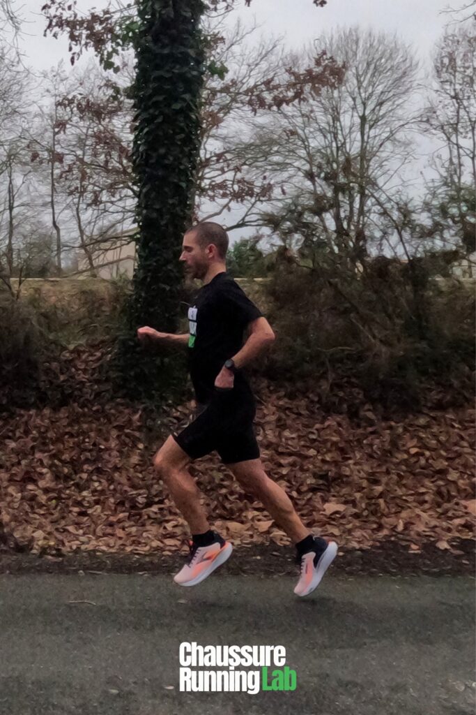 Brooks Adrenaline GTS 25 aux pieds