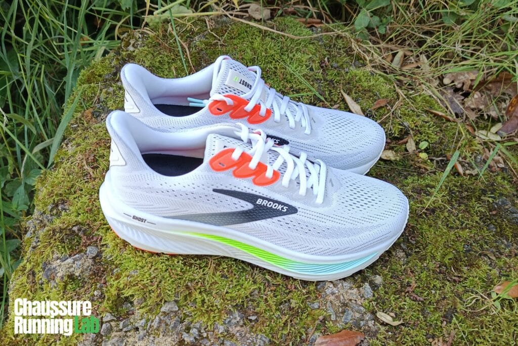 Brooks Ghost 17 languette et lacets