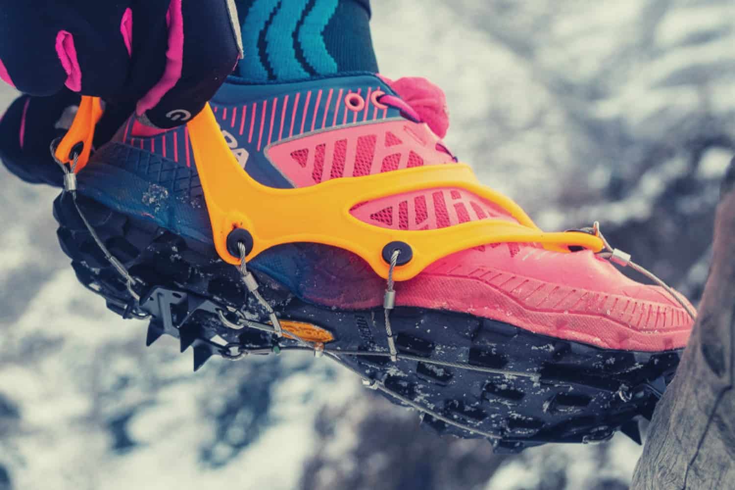 Les 3 meilleurs crampons trail (guide complet 2024)