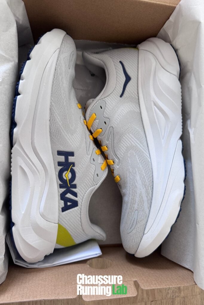 unboxing hoka arahi 8