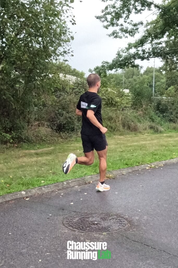 Hoka Mach X 3 aux pieds