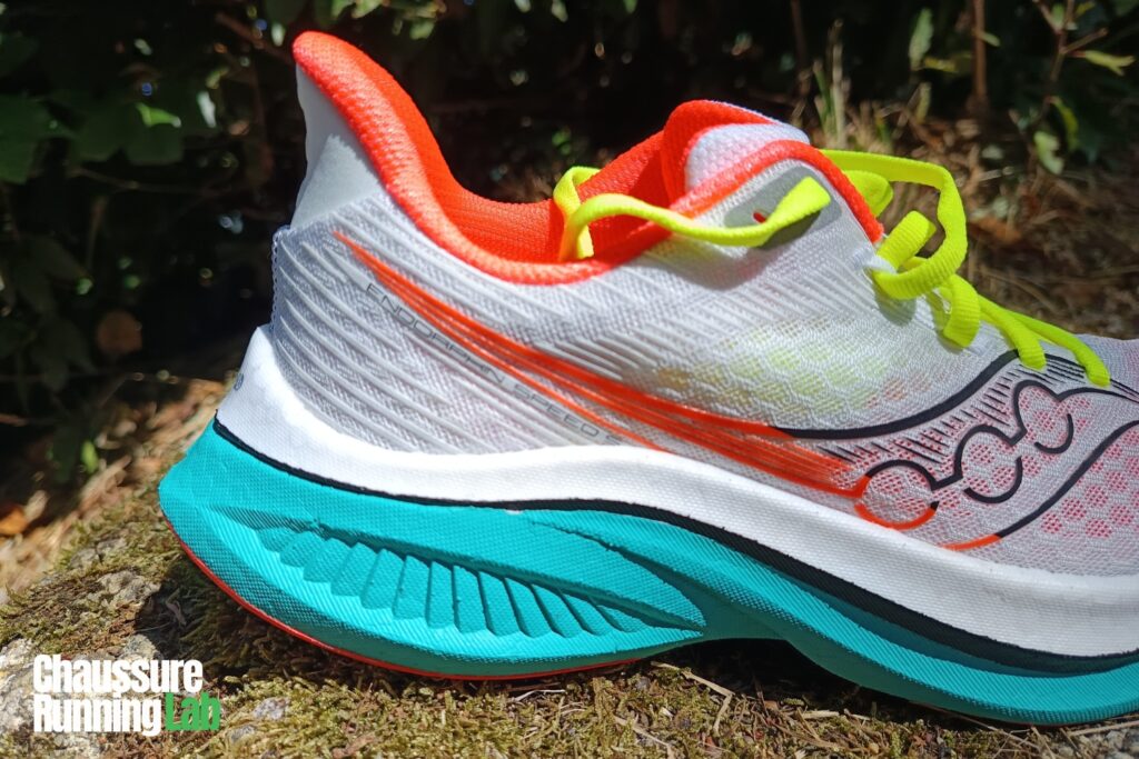 mousse PWRRUN PB en Peba Saucony Endorphin Speed 5