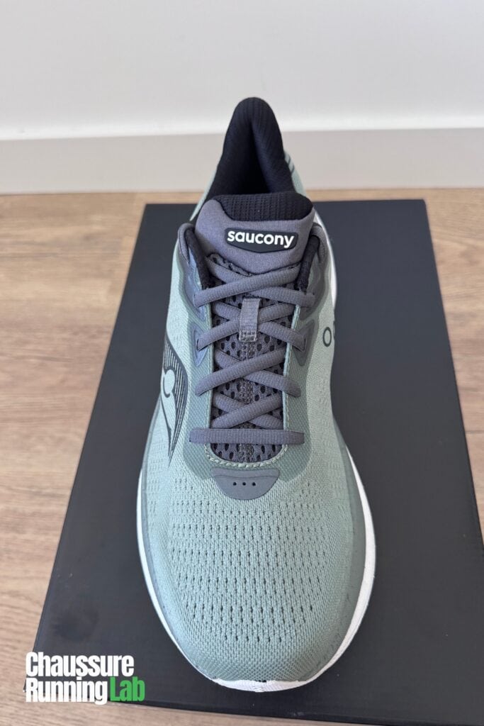 Saucony Triumph 23 tige mesh technique