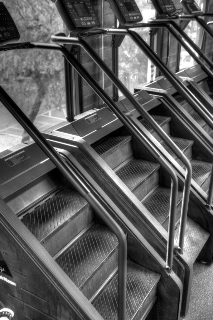 stairmaster dans la salle de sport